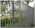 钢格板围栏|钢格板围墙|钢格板护栏网 图片